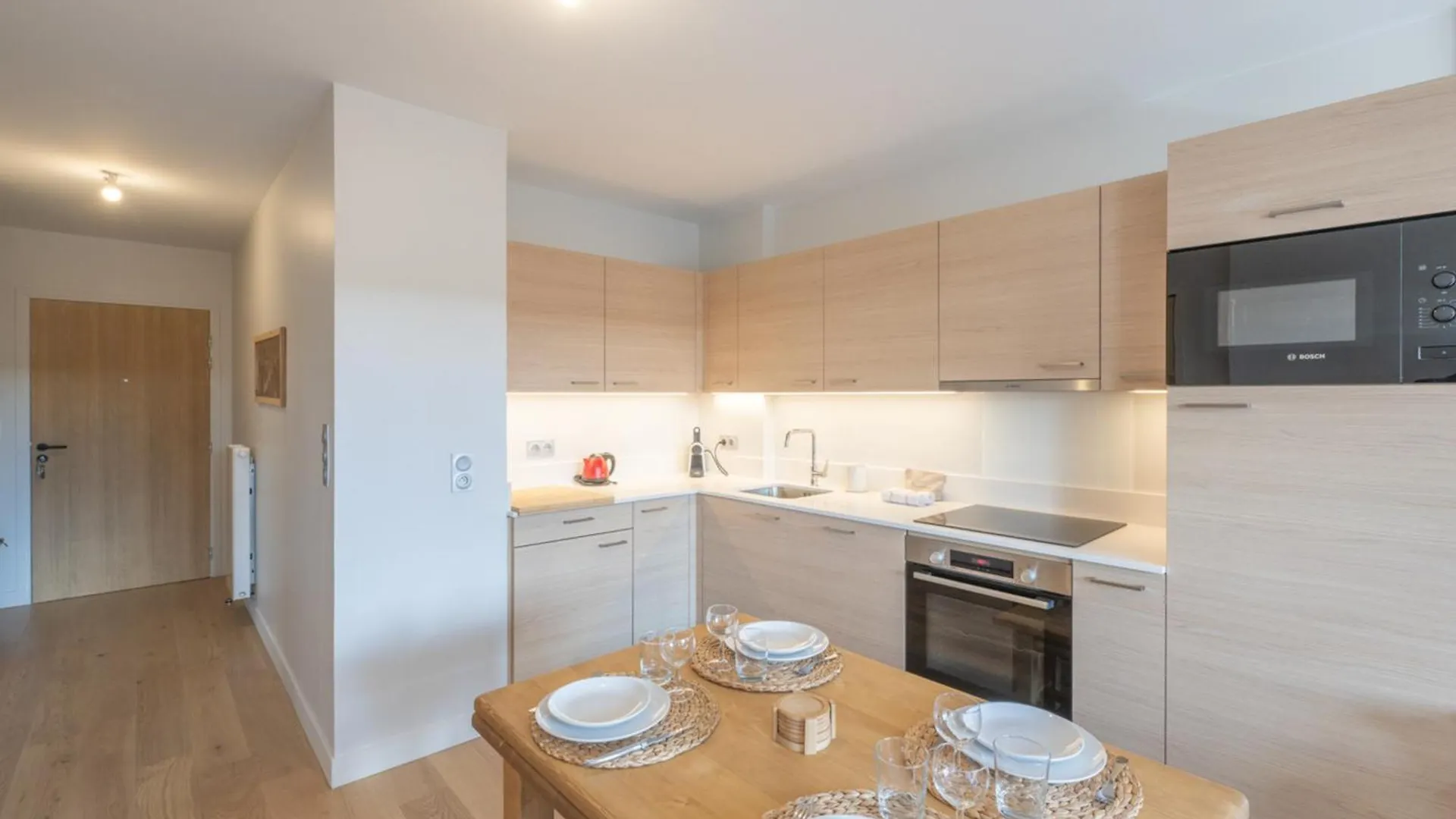 Appartement Moderne 2 Pieces, Proche Pistes Et Commodites, Huez - Fr-1-645-56 0*,  Frankrig